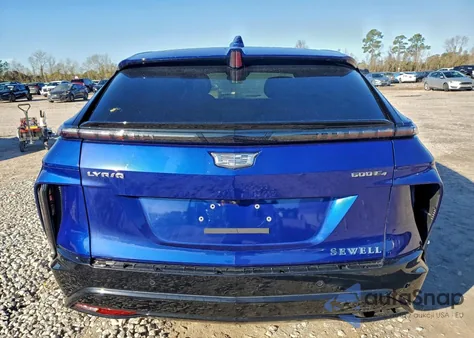 2024 Cadillac Lyriq Sport z USA, uszkodzony, nr VIN 1GYKPTRL5RZ133777